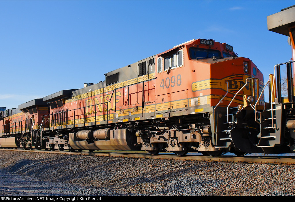 BNSF 4098